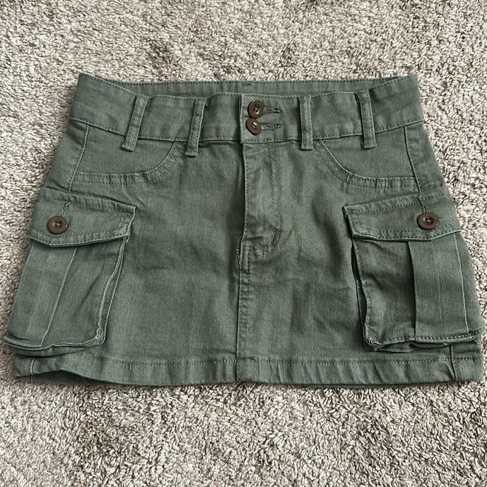 Green mini khaki skirt